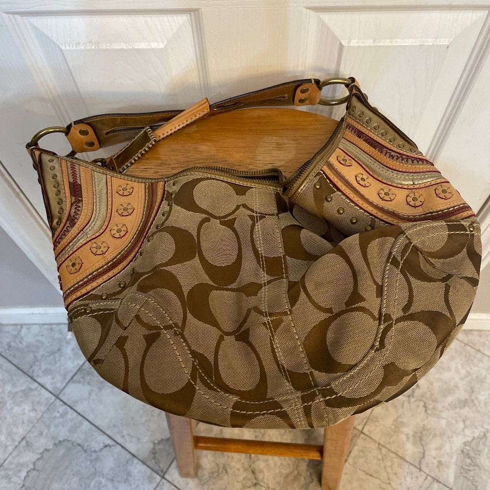 Coach authentic Bag